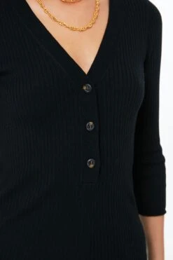 Black Hendrix Henley -ULLAA Clothing Shop 1gymfr1RVCAAD5MiPxfIrH5J6Un16D41 1