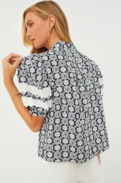 Navy Geo Floral Gigi Blouse -ULLAA Clothing Shop 3nAnairuwC7uYLZgE5rrgrhO0JExfp0s 1