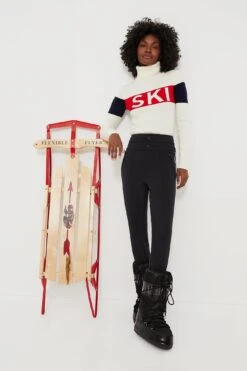 Snow White Ski Sweater II -ULLAA Clothing Shop QgTuBtHaXV26px8BMXUVLDPDC5HmH9nu 1