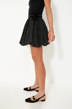 Onyx Angelina Skirt -ULLAA Clothing Shop YaJmX4126BjO1K0roql35AxLU1kOd6zE 1