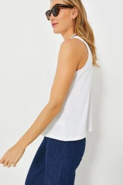 White Anthos Cotton Tank -ULLAA Clothing Shop awR2MT3nweAg1NkymxVm0IhAVIJCgHeM 1