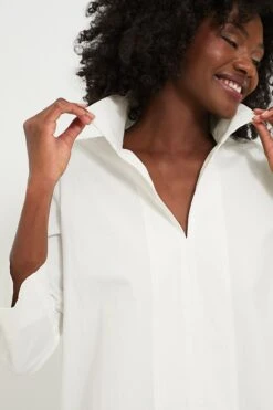 White Sullivan Stand Collar Blouse -ULLAA Clothing Shop xqGwuyUWgvRCdaa2jEPEu9vmEvZ4CwhG 1