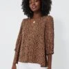 Leopard Hollis Top -ULLAA Clothing Shop zmV9fLR3QVD5cN1HY3tsWN0Y4iq21HON 1
